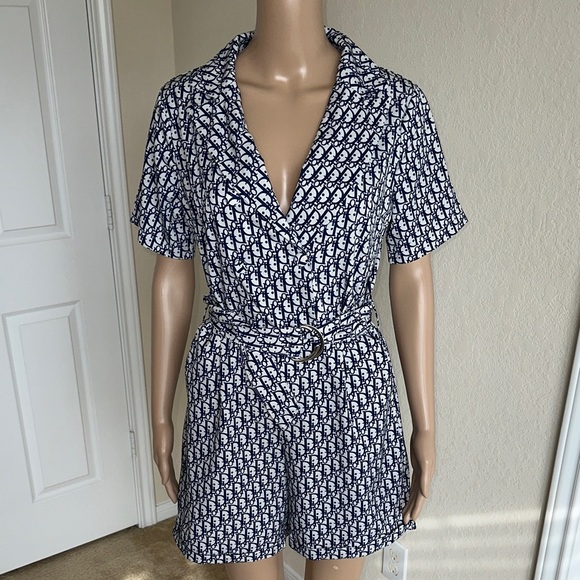 Pants - Navy & White Printed Wrap Romper with Belt Size Medium